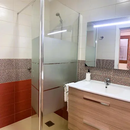 La Cueva, Appartement *